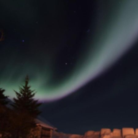 Gemlufall Guesthouse Thingeyri Exteriör bild